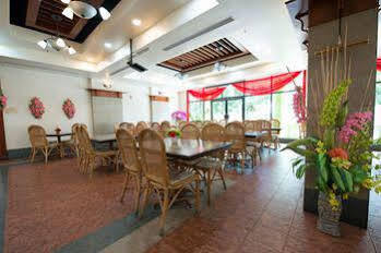 Collection O Super Cowboy Hotel